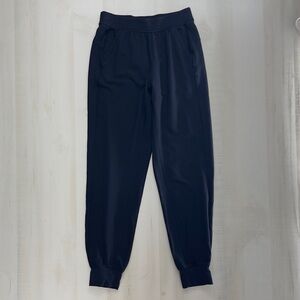 LULULEMON black workout soft jogger pants Pilates running travel 4